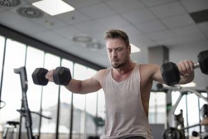4shoone_articles_lateral_dumbbell_raise_featrd_img نشر جانب دمبل
