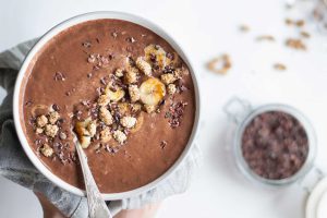 4shoone_articles_protein_smoothie_bowl_featrd_img اسموتی پروتئین